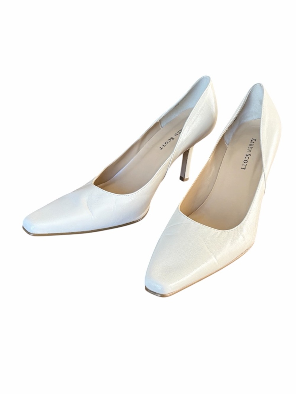 Karen Scott Cream Pointed-Toe Leather Pumps - Picture 3 of 9